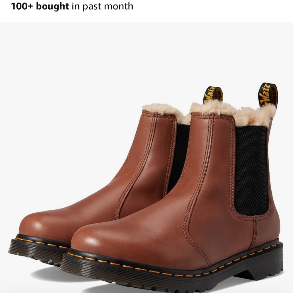 Dr. Martens 2976 faux fur lined Lenore Chelsea boots size 8. Color is Saddle.